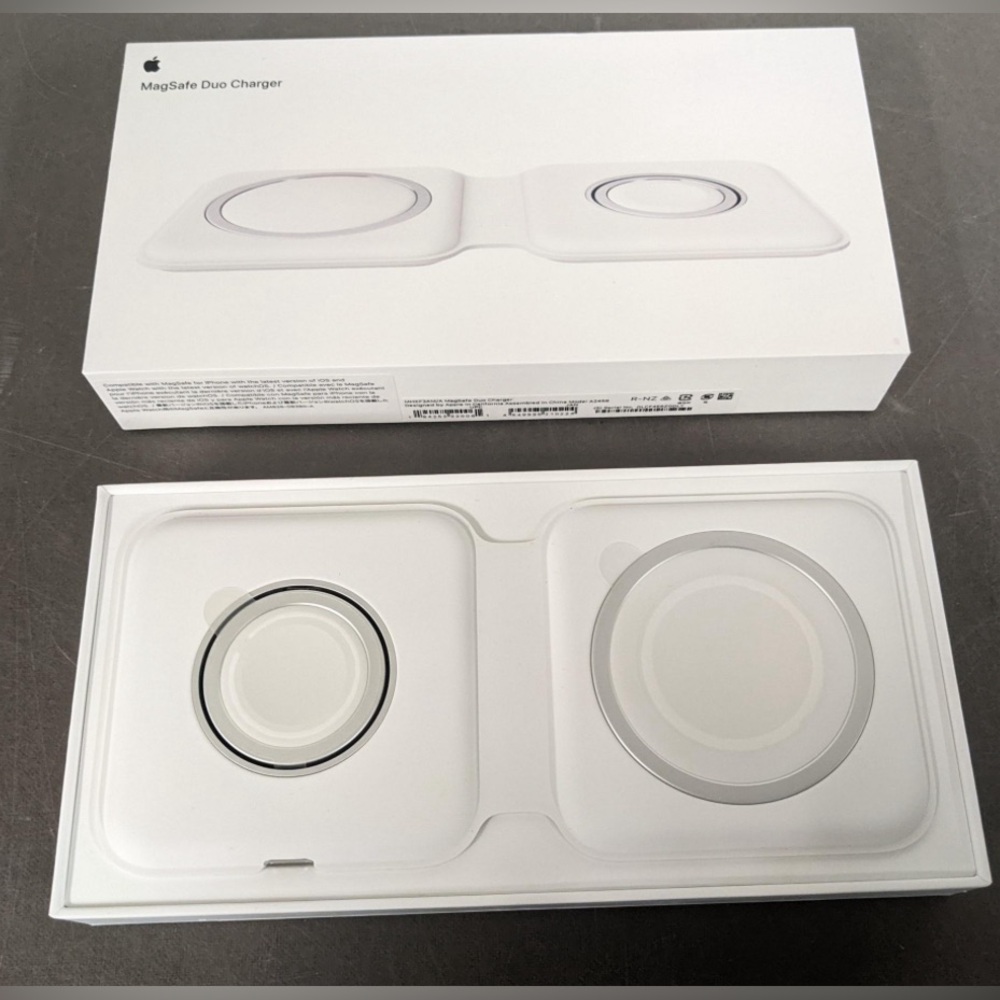 24 hr SALE - Apple MagSafe Charger Duo for IPhone and Apple Watch New IOB